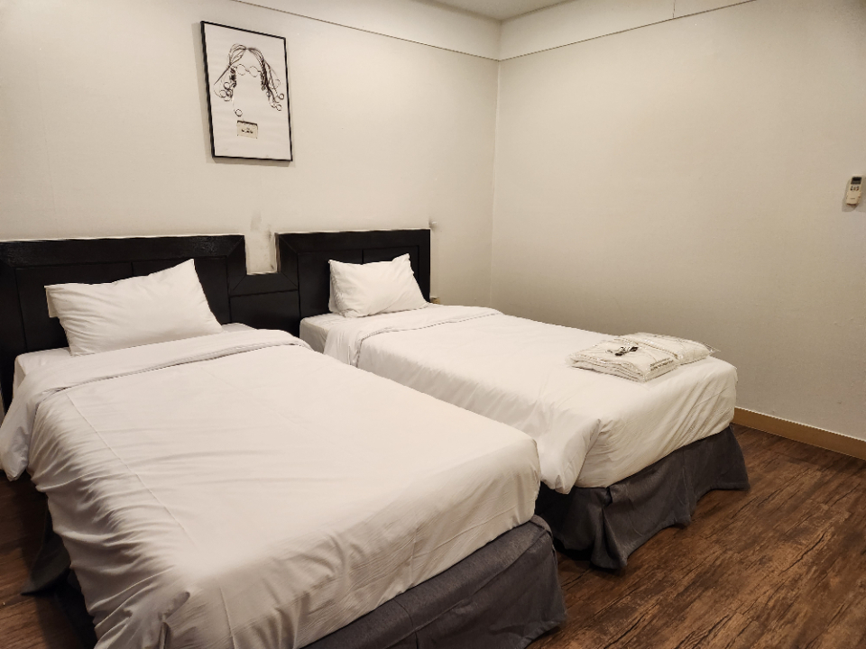 '[제주/애월] 애월의 나비호스텔 - 스탠다드 트윈룸'의 숙소 대표 사진