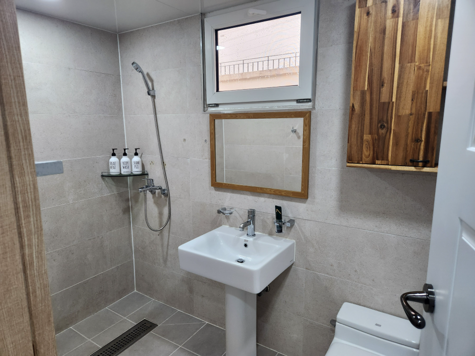 room_image_9