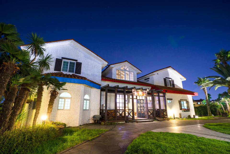 '[서귀포시] 오렌지룸(19평) / 반려동물 동반 환영★, 무료조식◆ / 관리비, 보증금 X'의 숙소 대표 사진