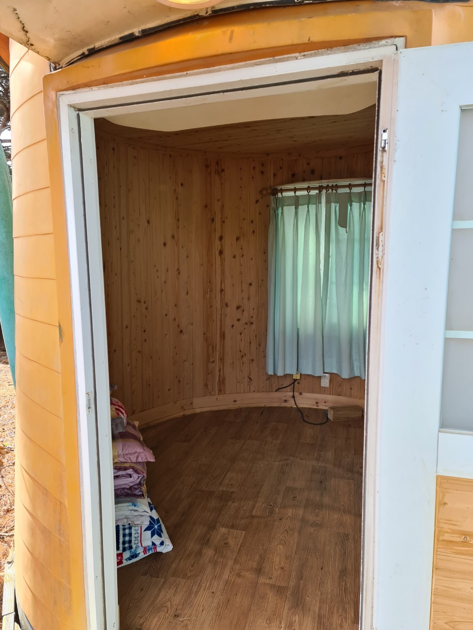 room_image_3