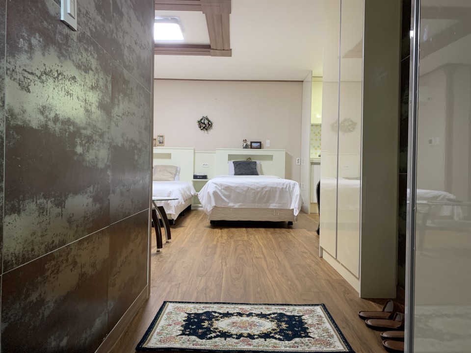 room_image_4